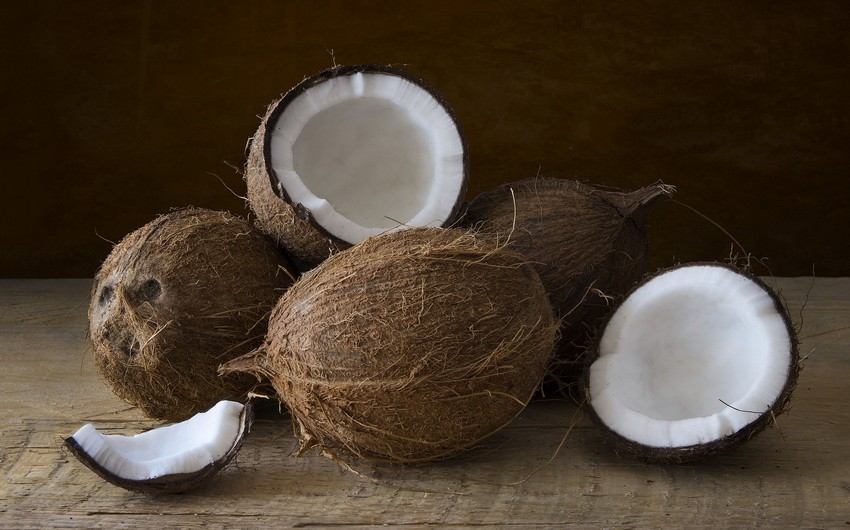 Азербайджан возобновил импорт кокоса из Чили