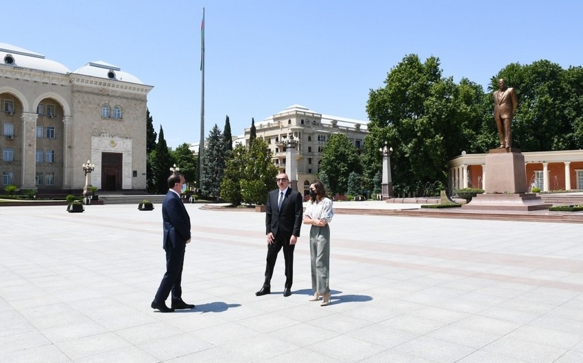 Президент Ильхам Алиев прибыл в Гянджу - ОБНОВЛЕНО