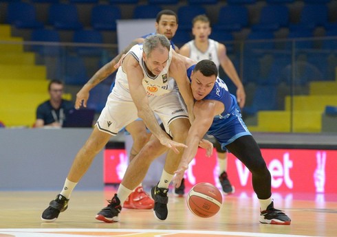 Сборная Азербайджана по баскетболу вышла в полуфинал Чемпионата Европы