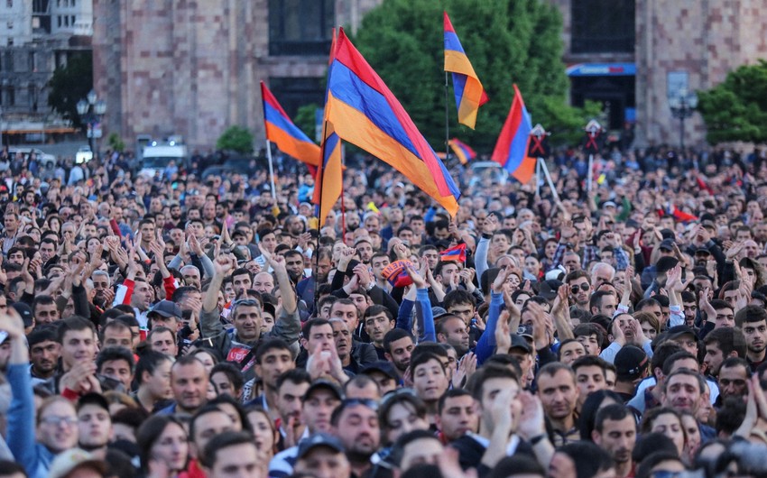 Ermənistanın müxalif partiyaları ümumrespublika mitinqi keçirəcək