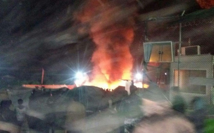 При пожаре в лагере мигрантов на греческом острове Лесбос погибли три человека