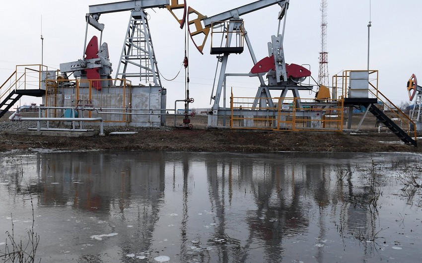 Число нефтегазовых буровых установок в мире снизилось за март