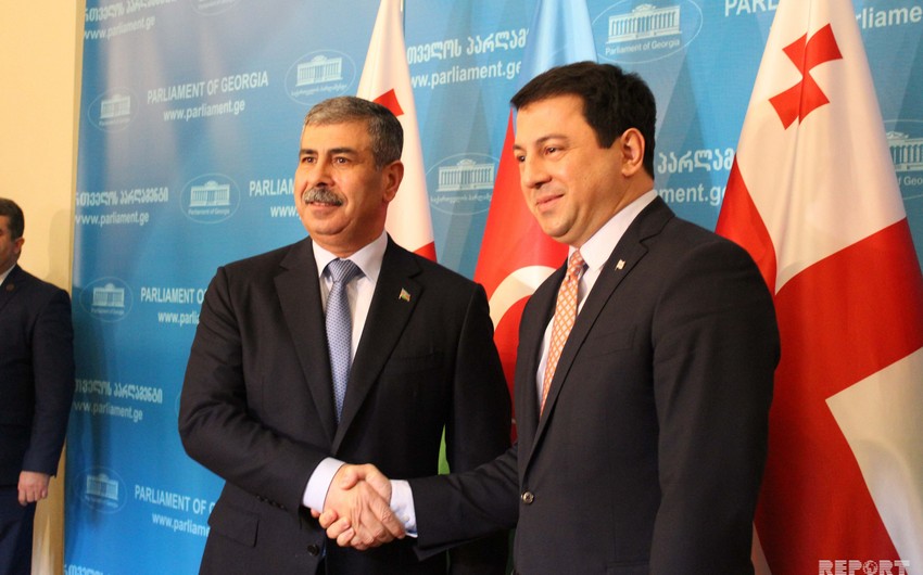 Министр обороны Азербайджана встретился со спикером парламента Грузии