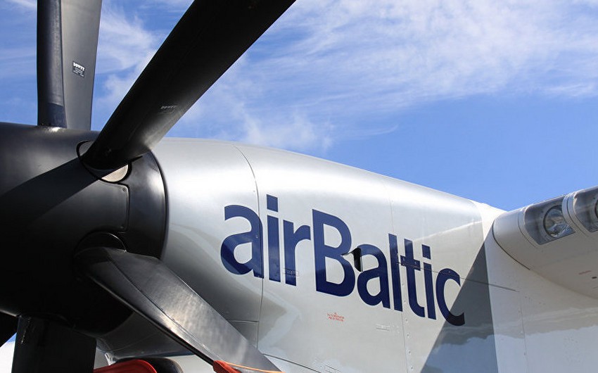 Самолет авиакомпании AirBaltic совершил аварийную посадку в аэропорту Риги