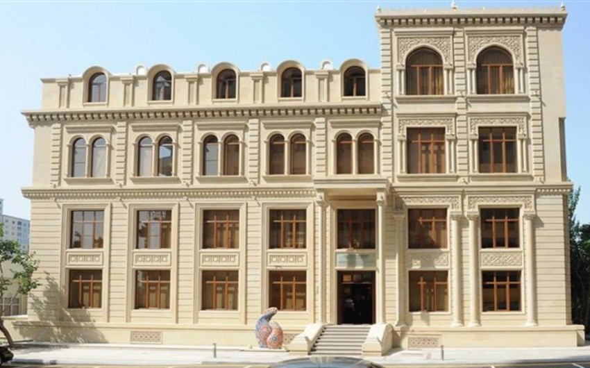 Азербайджанская община распространила заявление в связи с незаконным визитом педагогов французского университета в Карабах
