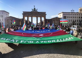 Azerbaijanis, Chechens hold joint action in Berlin