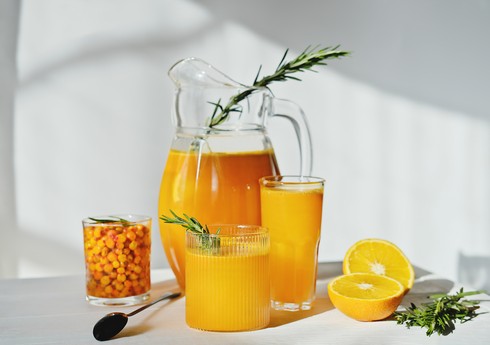 Азербайджан нарастил поставки апельсинового сока из Израиля