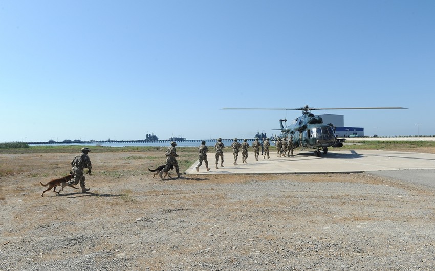 Azerbaijan's border guards hold exercises in Caspian Sea