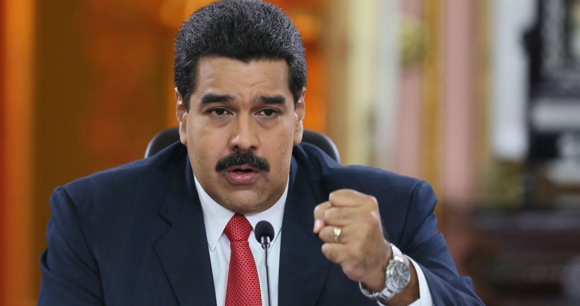 Мадуро: Нефтяная промышленность Венесуэлы будет развиваться вопреки санкциям США