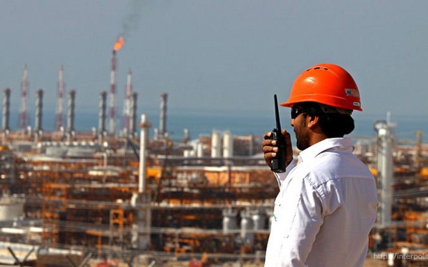 ​В Кувейте из-за забастовки резко сократилось нефтепроизводство