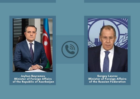 Министры иностранных дел Азербайджана и России провели телефонный разговор