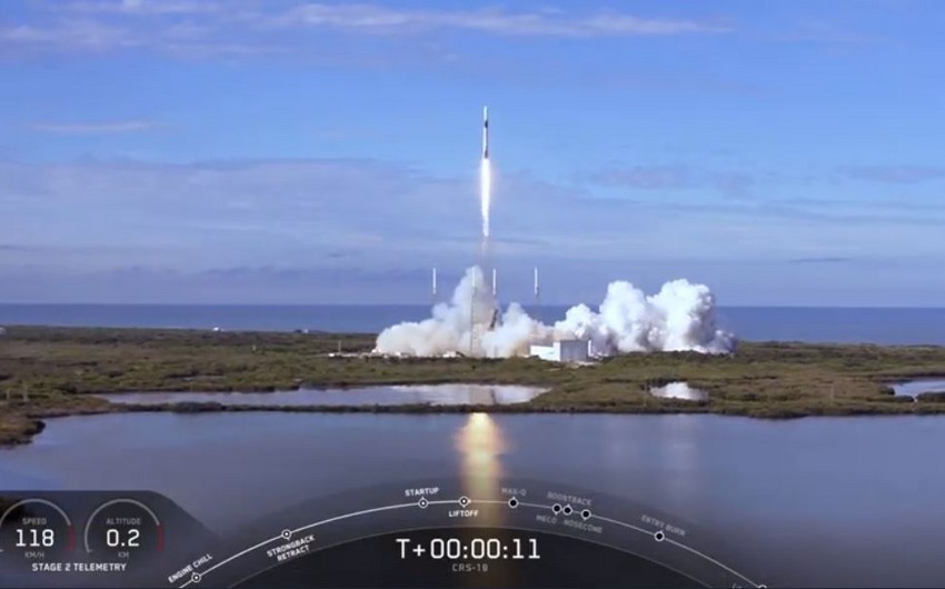 Ракета-носитель Falcon 9 стартовала с мыса Канаверал к МКС - ВИДЕО