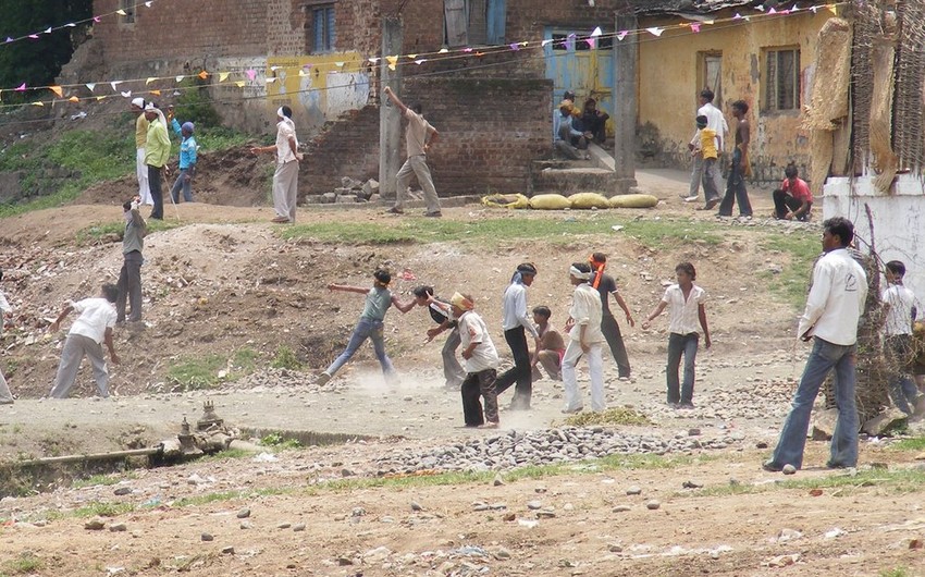 Общее число пострадавших на фестивале метания камней в Индии составило 462 человека