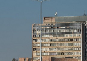 В Ереване взорвали бывшее здание Минобороны Армении