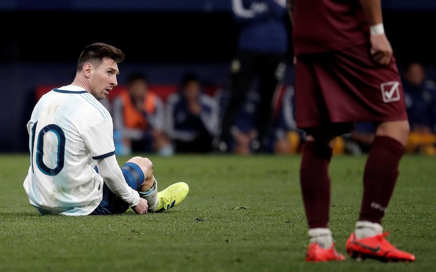 Messi Argentina millisinə qayıtdıqdan sonra zədələnib
