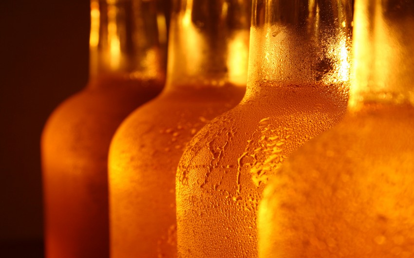 Azerbaijan bans sale of the wholesale beer for cash