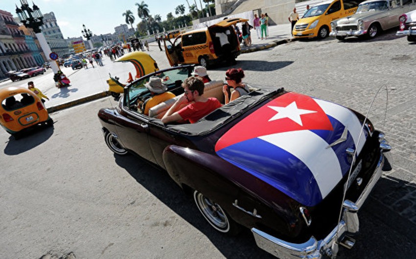 ABŞ Kubadakı səfirliyinin əməkdaşlarının sayını azaldıb, vizanı dayandırıb
