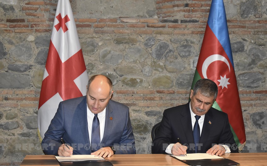 Министры обороны Азербайджана и Грузии подписали документ о сотрудничестве