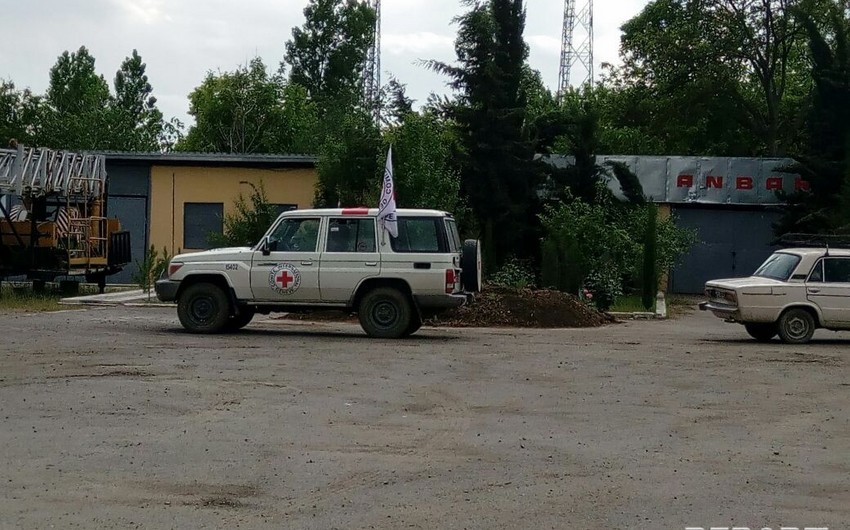 The ICRC comments on news about firing its staff and vehicle in Aghdam