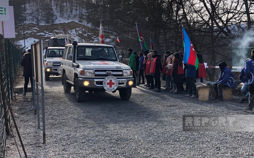 По дороге Ханкенди-Лачын беспрепятственно проехали автомобили МККК