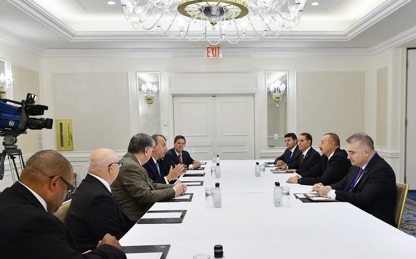 Azərbaycan Prezidenti Nyu-Yorkda ABŞ Etnik Anlaşma Fondunun sədri ilə görüşüb