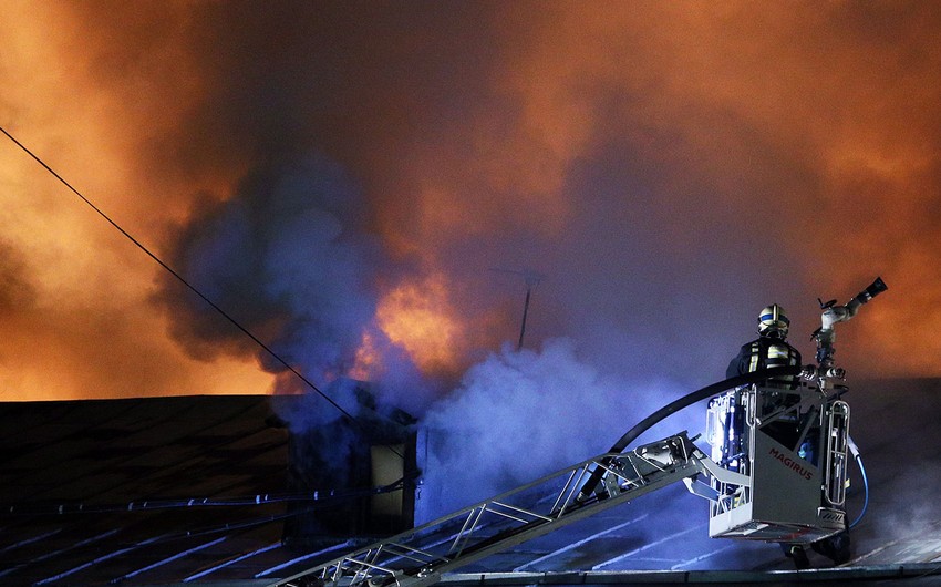 ​Число погибших при пожаре на востоке Москвы увеличилось до 11 - ВИДЕО