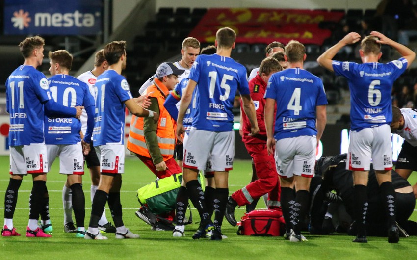 İslandiyalı futbolçu oyun vaxtı infarkt keçirib