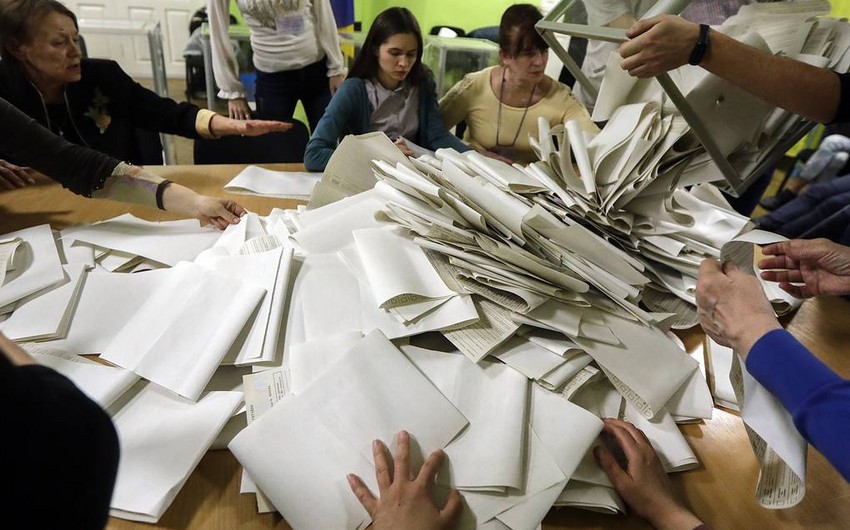 Ukraynada prezident seçkilərinin birinci turunun yekun nəticəsi açıqlanıb