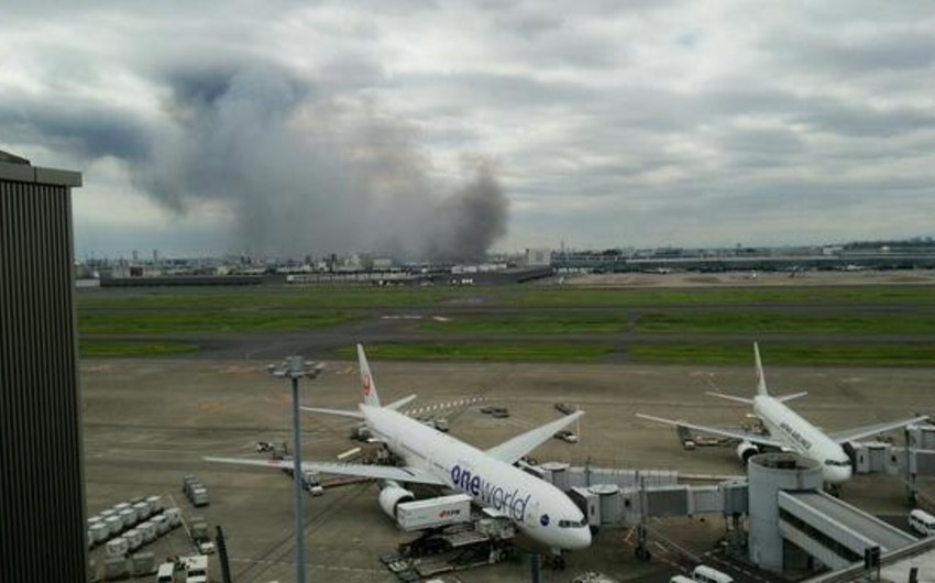 Рядом с аэропортом Токио вспыхнул крупный пожар - ФОТО