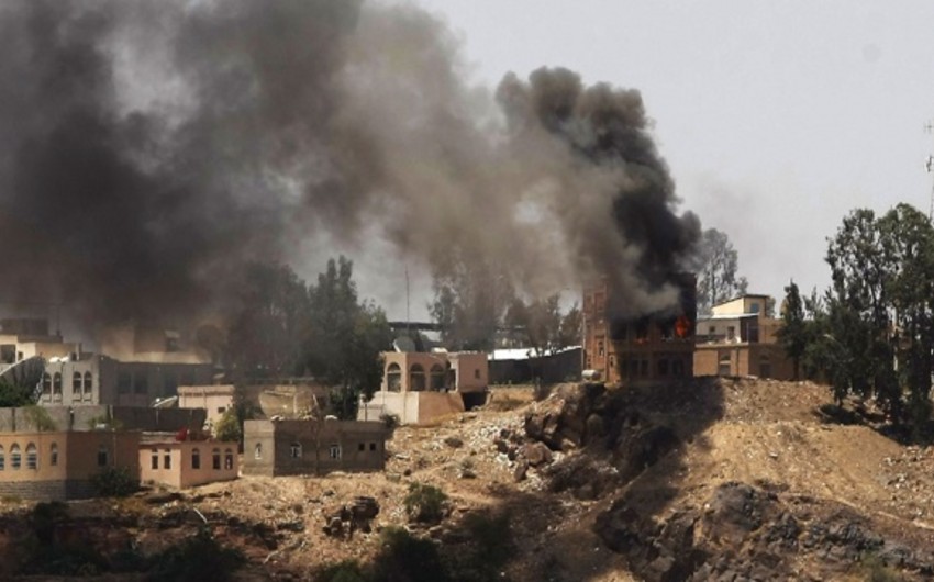 Более 20 человек погибли при авиаударах в столице Йемена