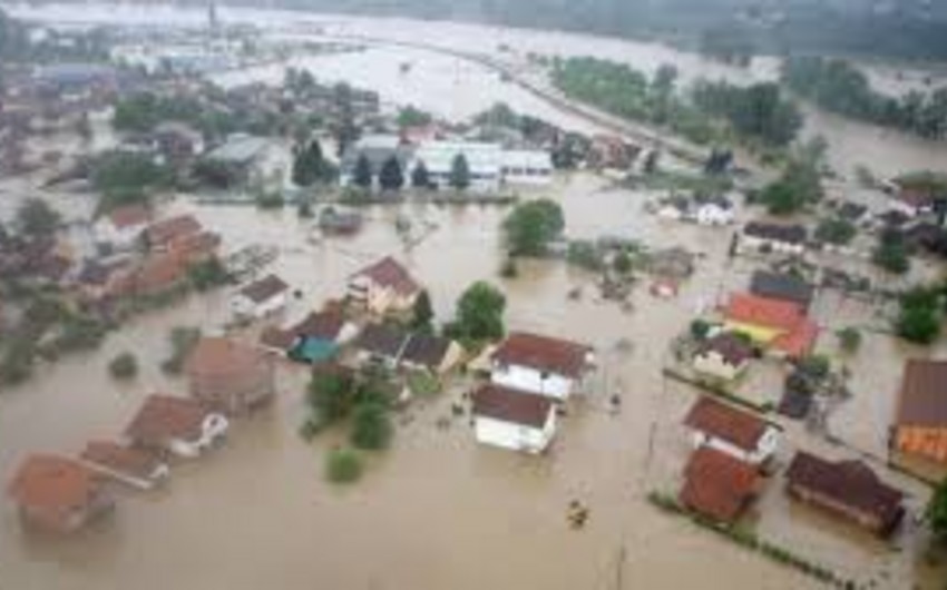 В результате паводка в Китае погибли 57 человек