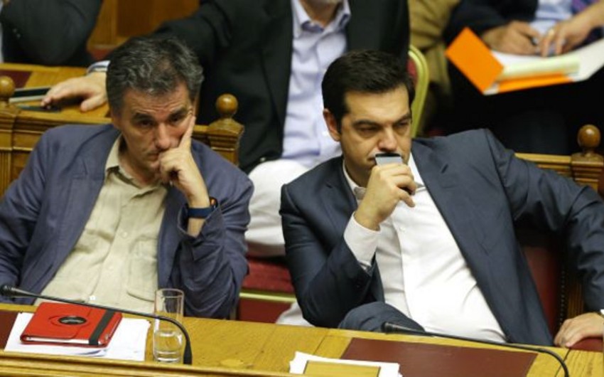 Yunanıstan parlamenti maliyyə yardımına dair sazişi təsdiqləyib