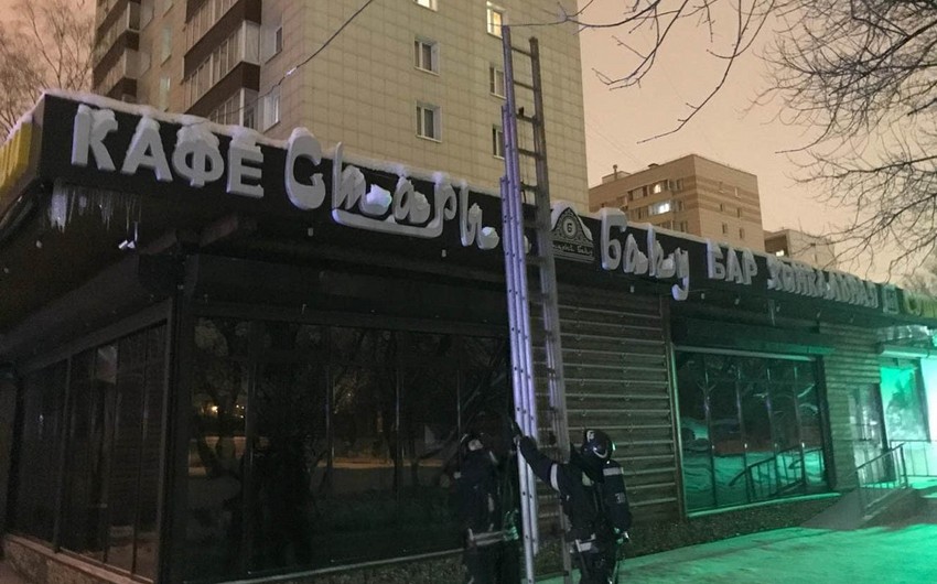 Moskvada azərbaycanlı iş adamına məxsus Starıy Baku kafesi yanıb - VİDEO