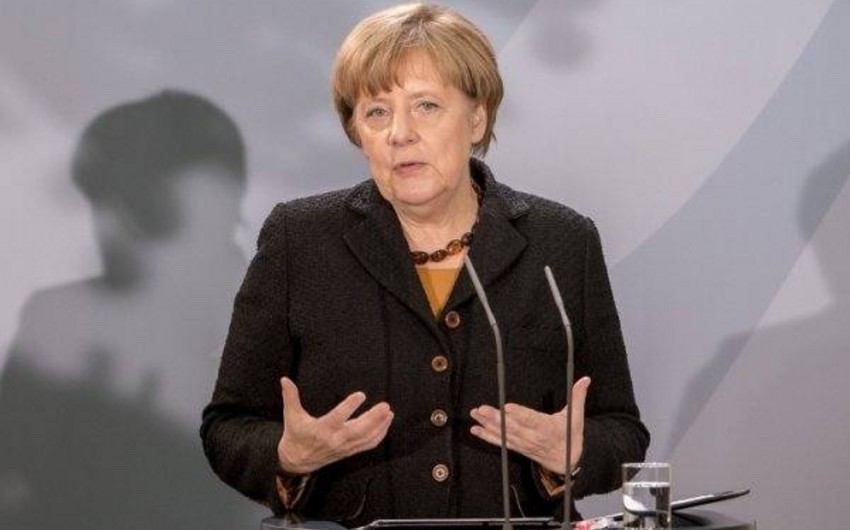 Merkel: Qaçqın qəbulu ilə bağlı məhdudiyyət olmayacaq