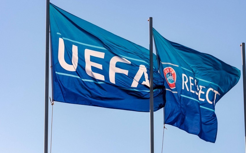 УЕФА предупредил два клуба за задержку стартового свистка