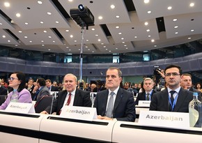 XİN başçısı “Türkiyə və Suriyadakı insanlar üçün birlikdə” tədbirində iştirak edib