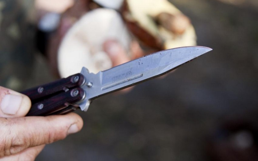 В Баку 43-летний мужчина получил ножевые ранения