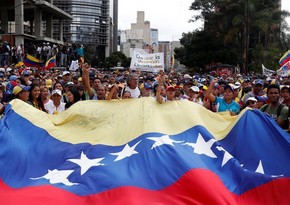 Venezuelan protests: devastated economy, starvation, discredited leader - COMMENT