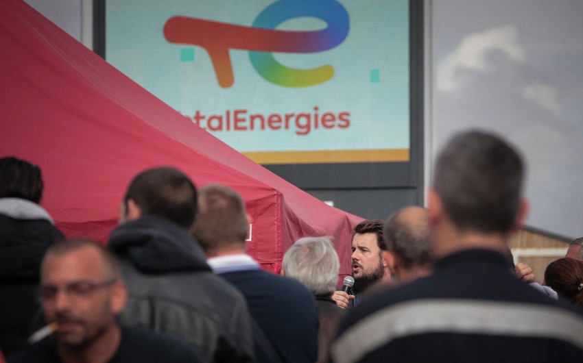 Сотрудники TotalEnergies возобновили забастовку на пяти объектах предприятия во Франции