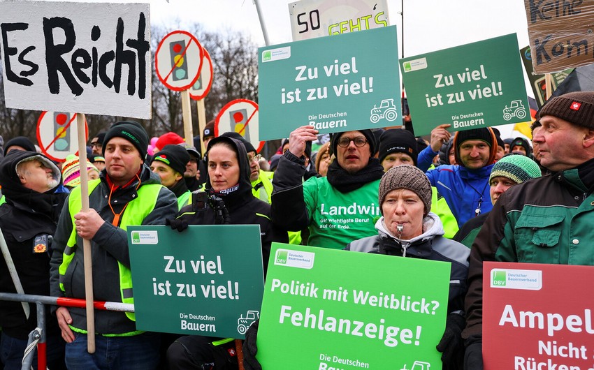 Более 150 тысяч протестующих вышли на улицы Берлина