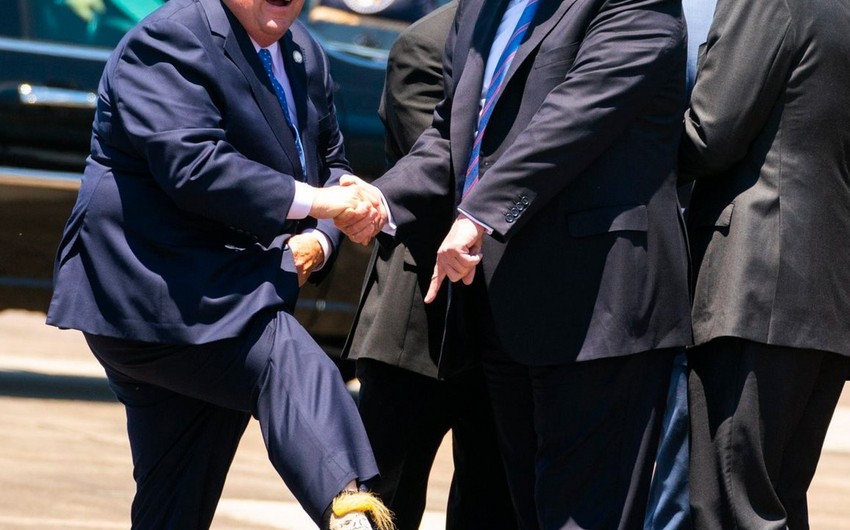 Вице-губернатор Луизианы надел на встречу с Трампом носки с его портретом - ФОТО