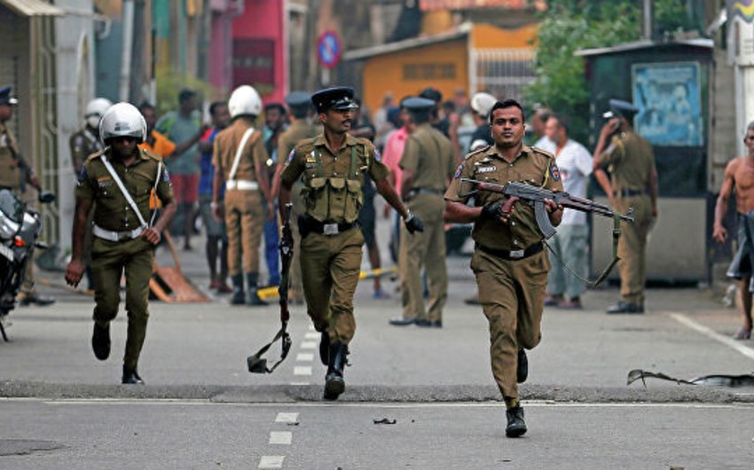 Şri-Lankada terror hücumları ilə əlaqədar 100-dən çox adam saxlanılıb