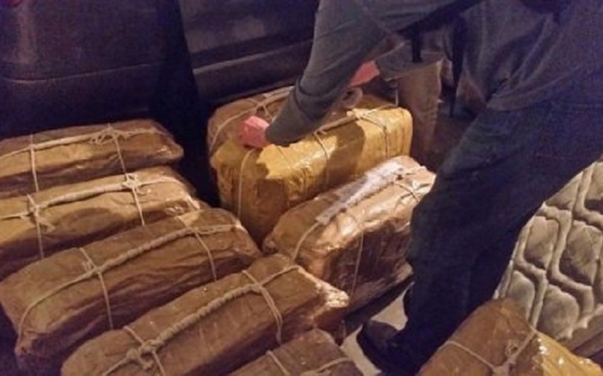 Mexiko hava limanında 100 kiloqram kokain aşkar edilib