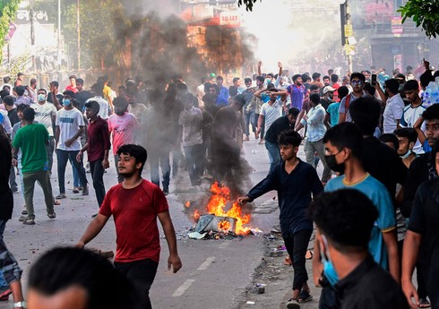 Протестующие в Бангладеш прорвались в тюрьму и освободили заключенных