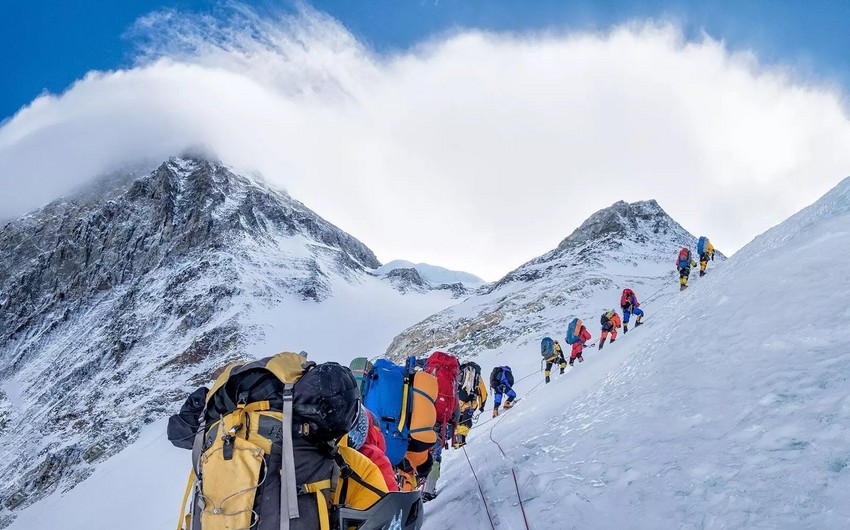 В Непале альпинистов обязали носить чипы при восхождении на Эверест