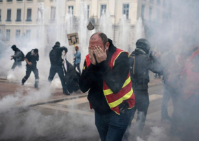 AŞ komissarı: Fransada kütləvi aksiyalarda zorakılıq halları olub”
