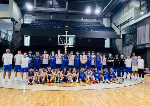 Мужская сборная Азербайджана по баскетболу победила команду Армении