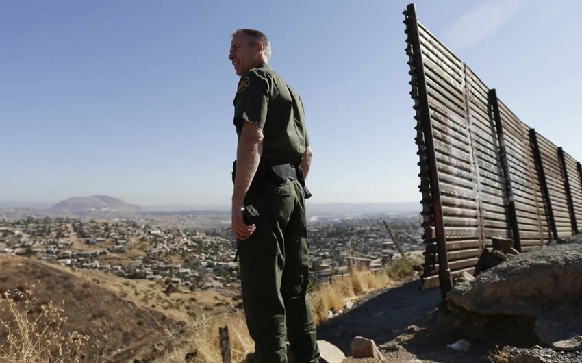 Biden stops funding for wall construction on border with Mexico