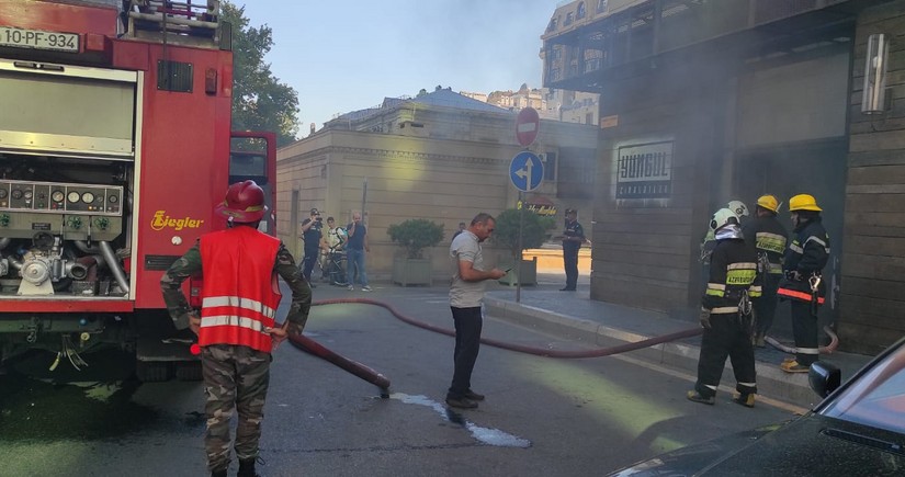 В Баку в ресторане Легкие преступления произошел пожар