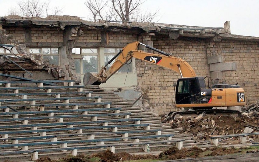 Приступили к реконструкции Сумгайытского городского стадиона